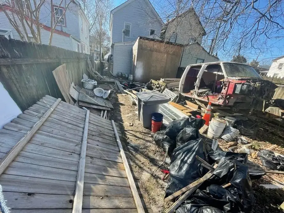Top 3 Benefits of Professional Hoarder Cleanout Services